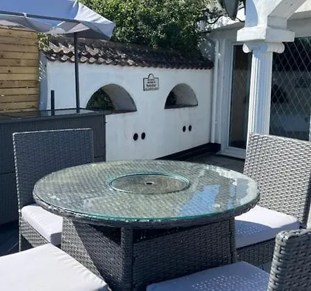 Sea View - Vdubz - Huge Terrace With Stunning Sea Views 파일리